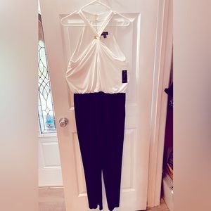 NEW Thalia Sodi White Upper Chest, Black Bottom Sleeveless Jumpsuit, Size M.